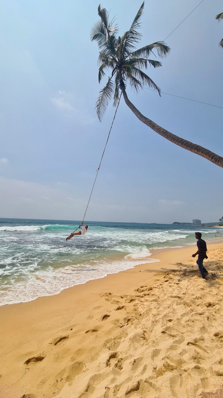 Sri-Lanka-Dalawella-Swing