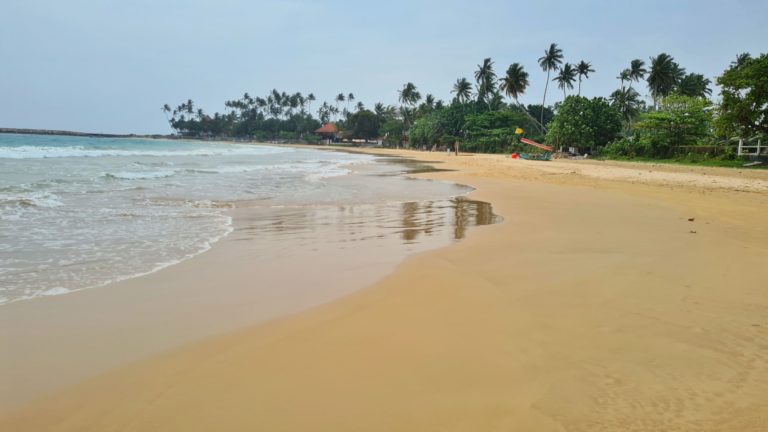 Sri-Lanka-Dickwella-beach